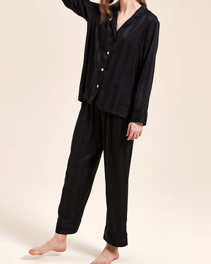 Conjunto Pijama em Seda Listrada - Super Conforto e Bem-Estar