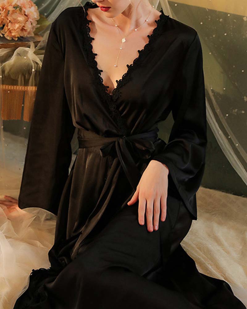 Robe em Cetim Puro Luxo e Poder