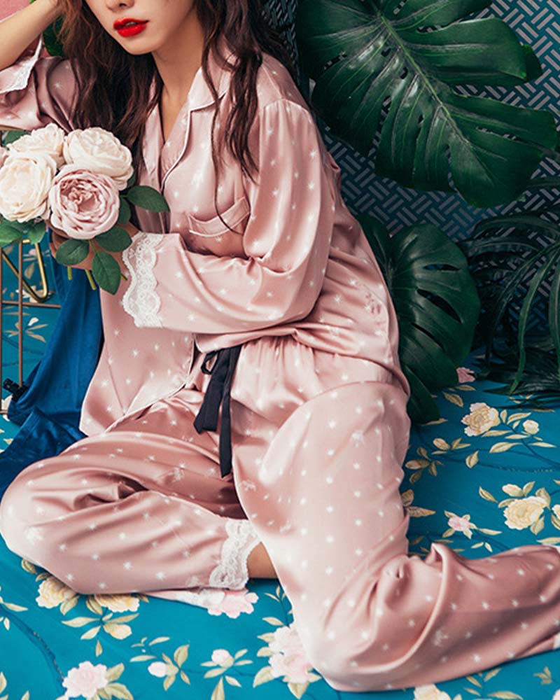 ☁️ Look Conforto e Aconchego – Pijama em Linho de Seda e Linha Natural