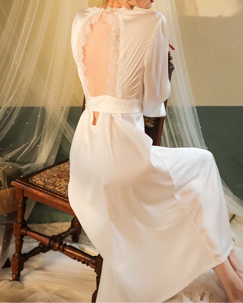 Robe em Cetim Puro Luxo e Poder