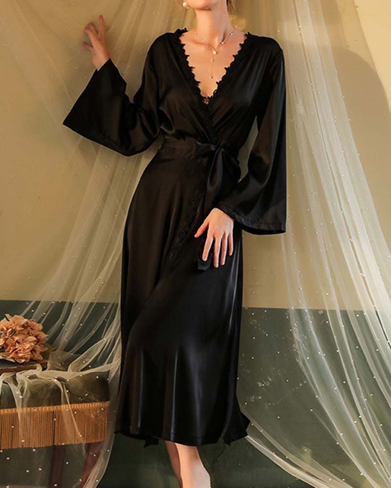 Robe em Cetim Puro Luxo e Poder