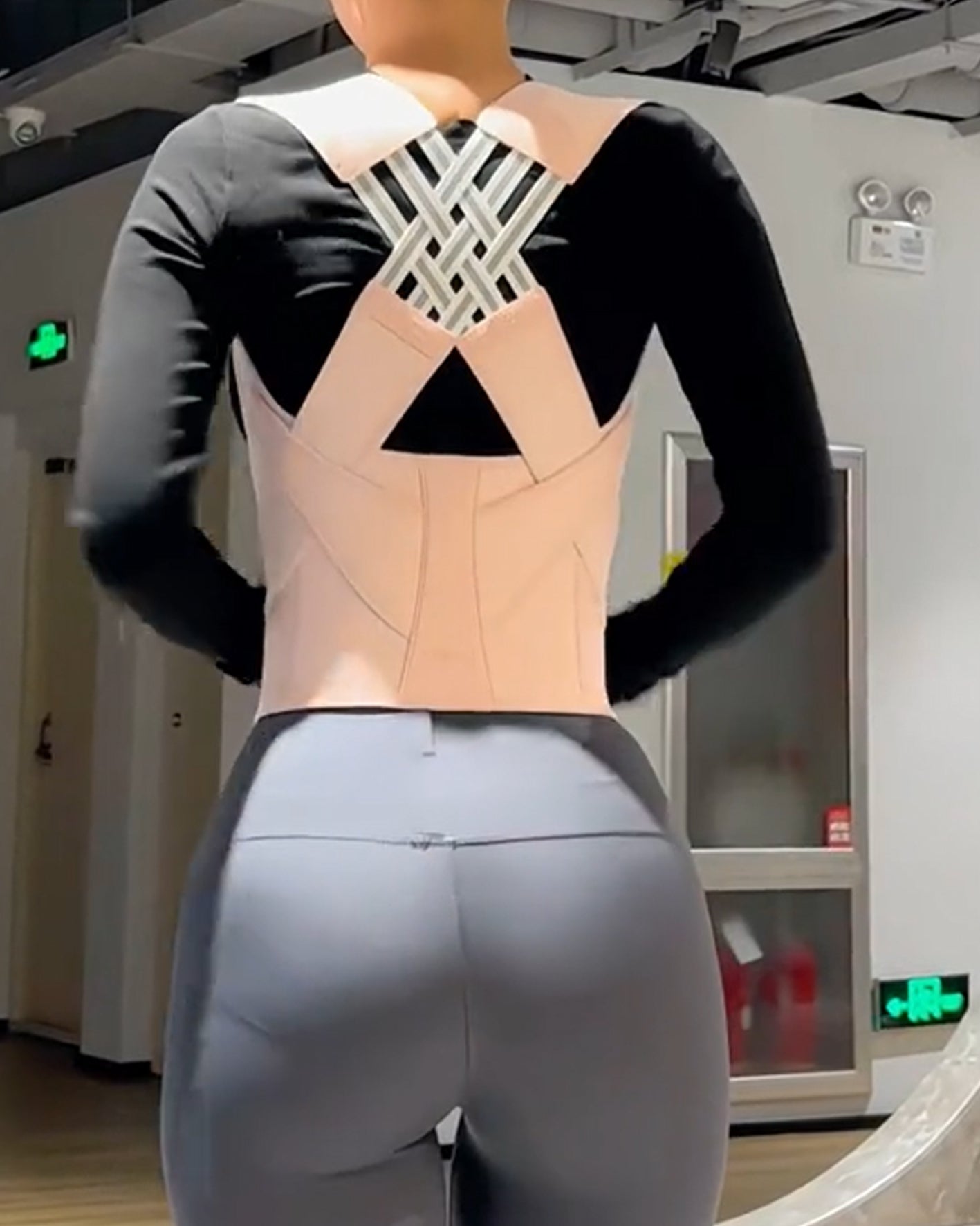 Corretor Postural com Corselet – Suporte e Postura Perfeita