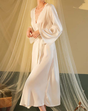 Robe em Cetim Puro Luxo e Poder