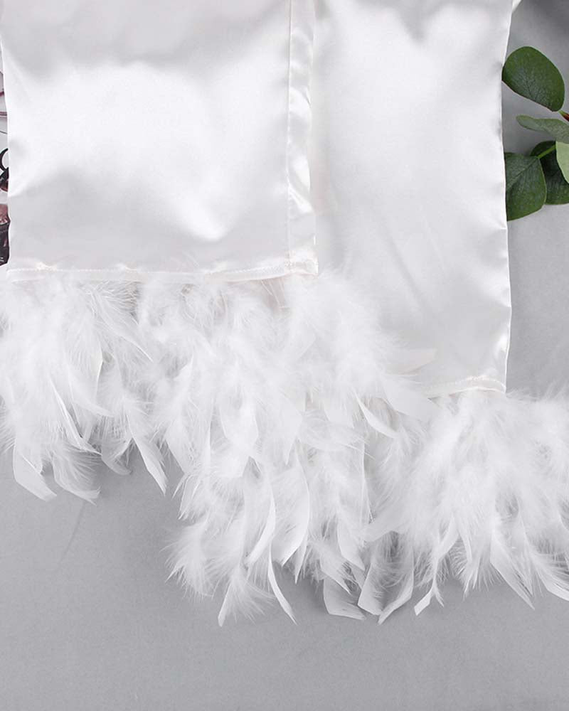 Doce Conforto - Look com Plumas em Seda Fria