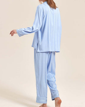 Conjunto Pijama em Seda Listrada - Super Conforto e Bem-Estar