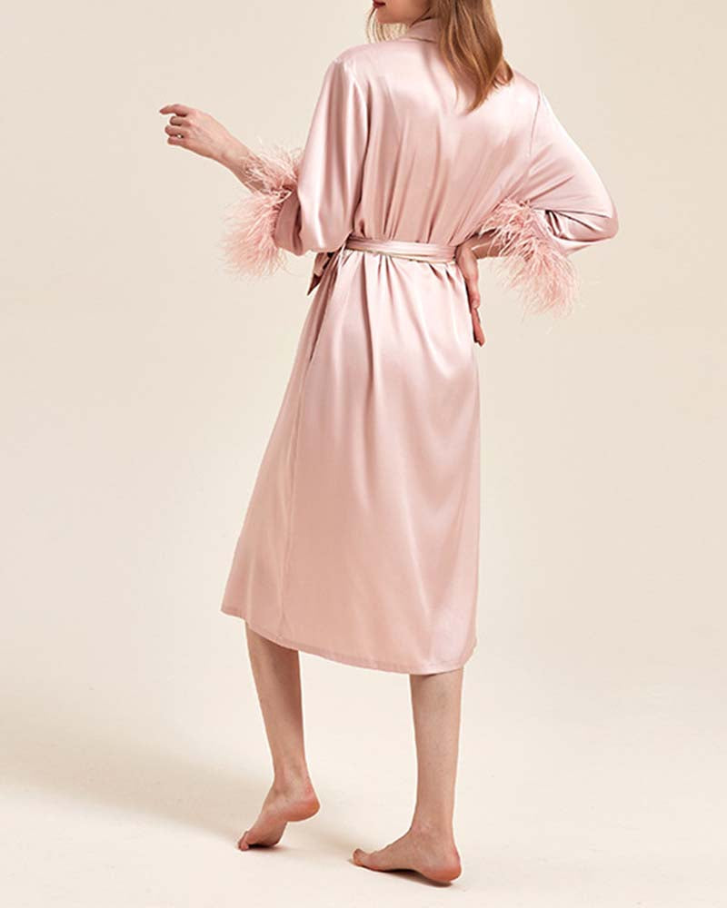Pijama em Bata de Seda Encanto das Plumas