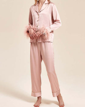 Conjunto Pijama Plumas de Gelo - Calça e Blusa em Seda Premium