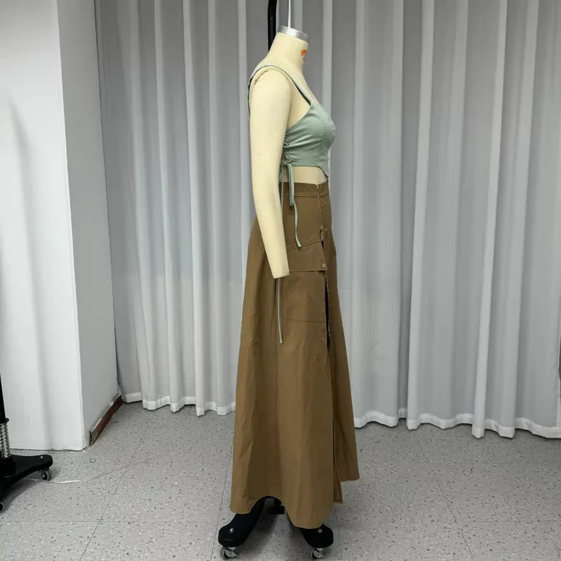 Conjunto Minimalista – Top sem Mangas com Saia Irregular e Toque Sedutor