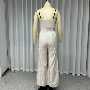 Look de Impacto – Blusa de Cetim com Calça de Perna Larga e Cintura Alta