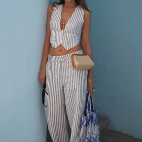 Conjunto Glamour de Verão – Top Listrado sem Mangas e Calça de Perna Larga