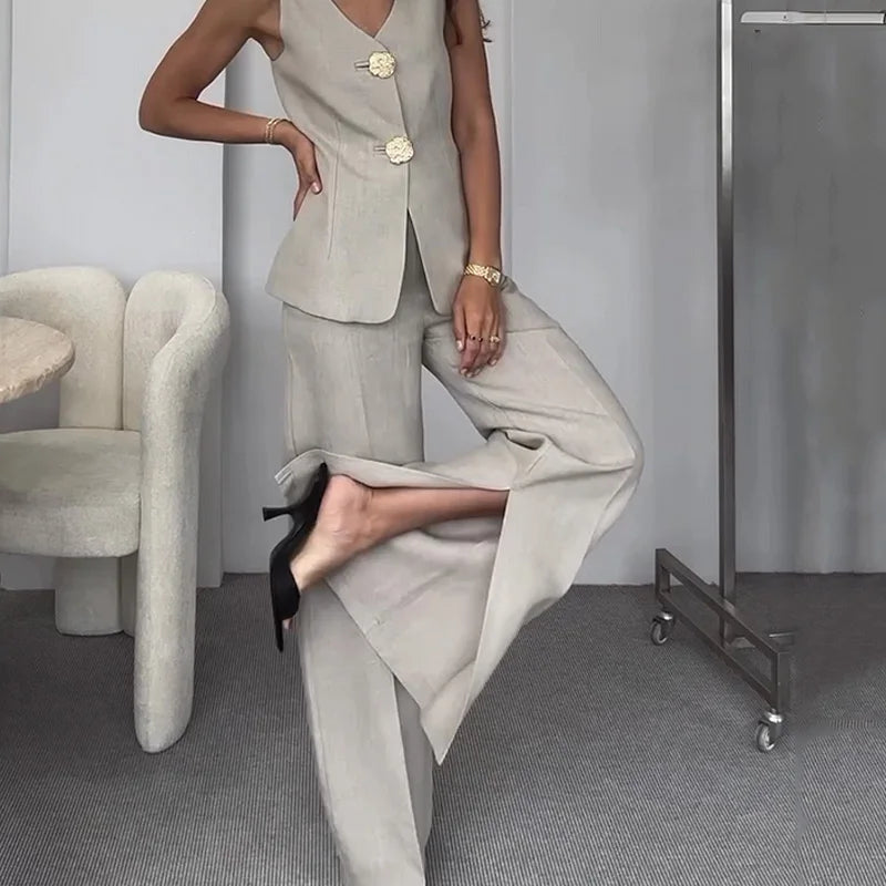 Macacão Elegante com Toque Urbano – Decote V, Cinto e Calça Boca de Sino